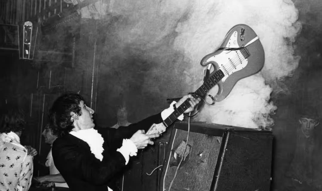 pete townshend guitar smashing